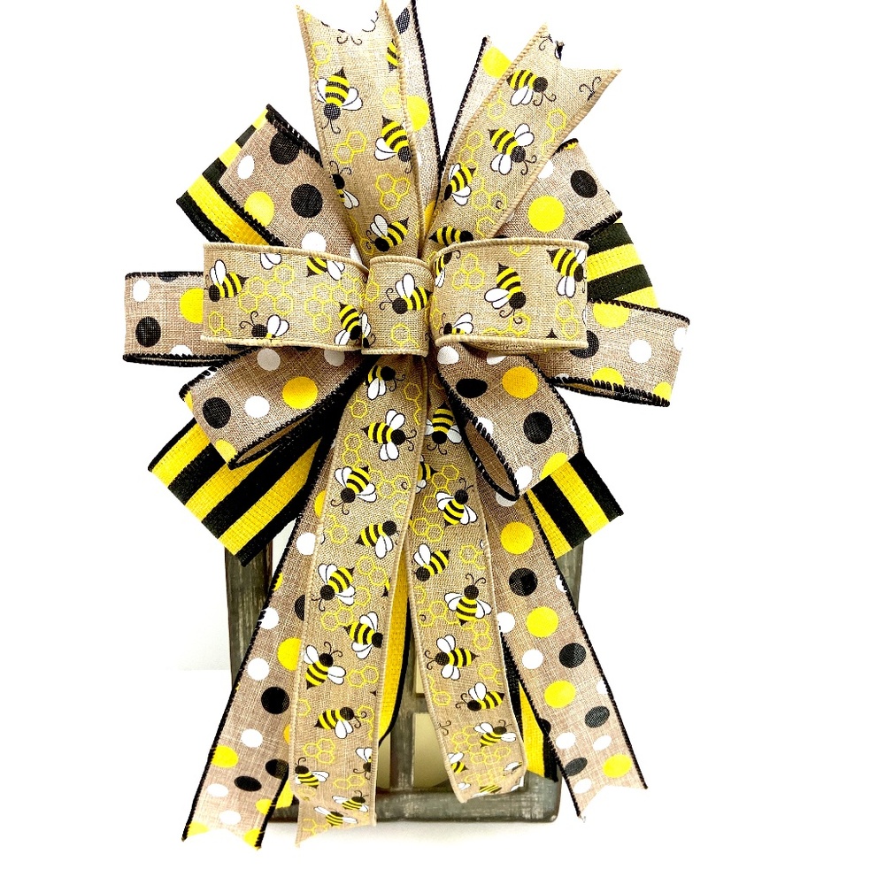 💥💥SOLD OUT💥💥 Bee Theme Lantern Bow